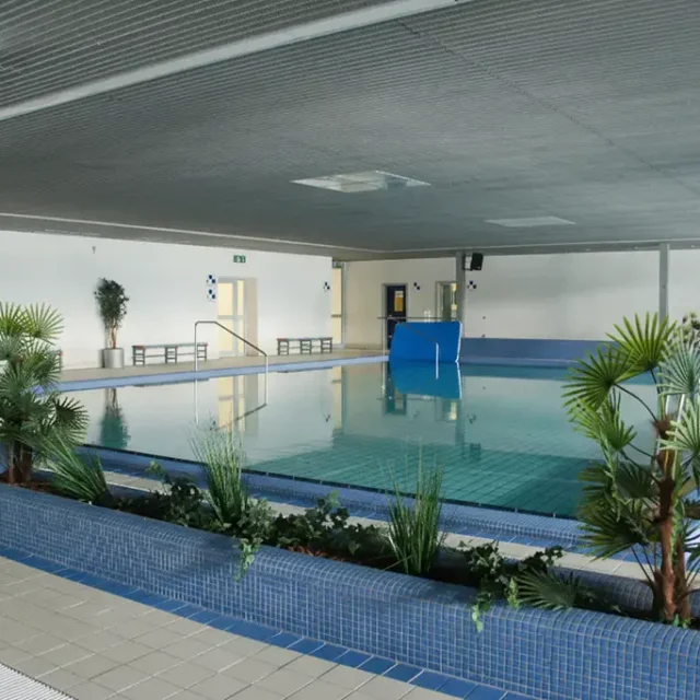 Lehrschwimmbecken